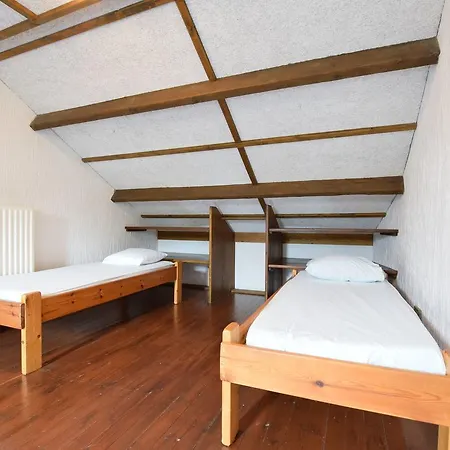 Spacious Holiday In Houffalize With Barbecue Vakantiehuis Nadrin